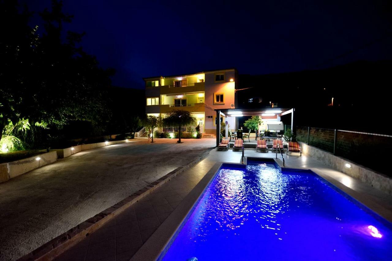 Over The Skyline Podstrana Exterior photo